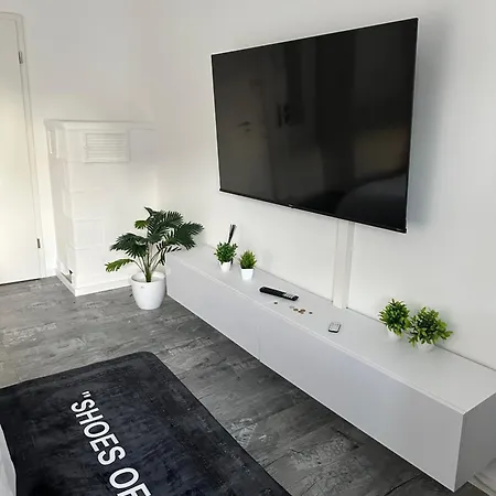 홈스테이 Renoviertes Zimmer Fuer 2